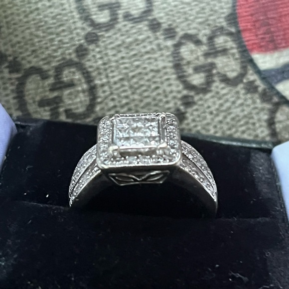 Diamond ring - Picture 8 of 8